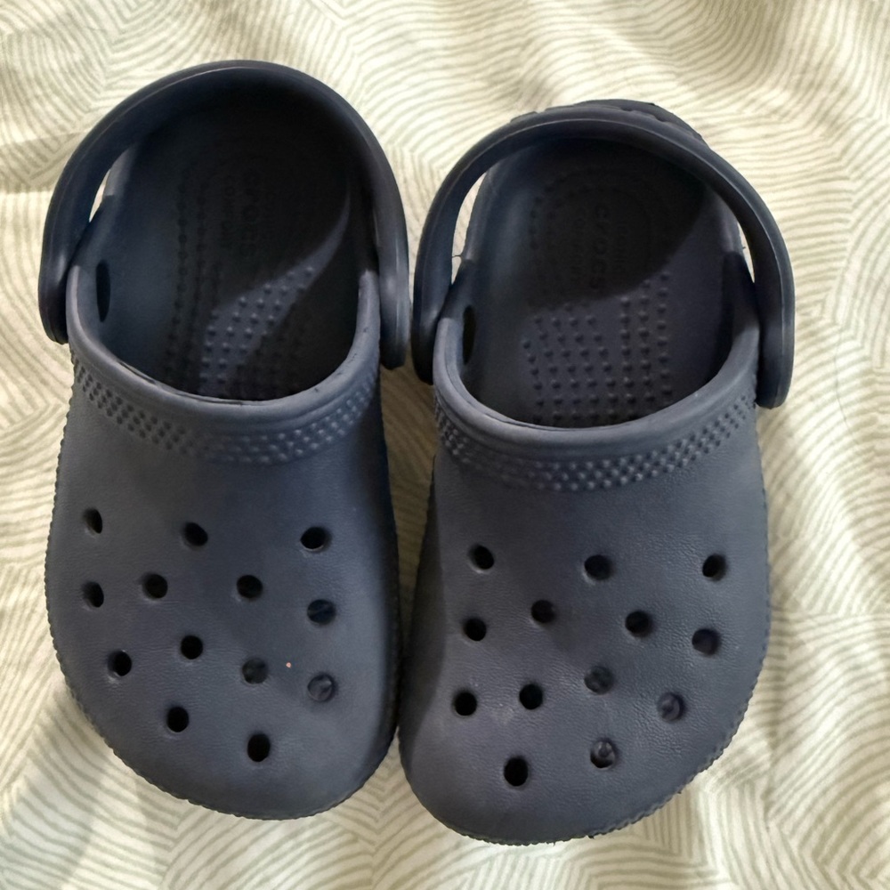 Size 7, navy crocs